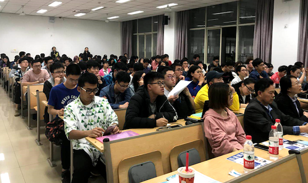 自費出國留學的中介服務如何甄別與使用 來自國家對外的監管渠道指導